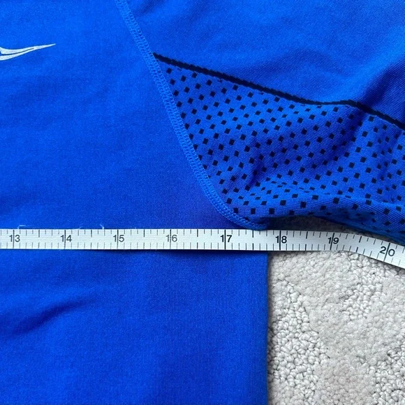 Saucony Men’s Blue and Black Running Athletic Top Size Medium - Picture 4 of 4